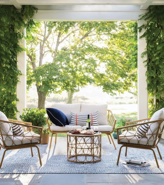 Pat Bates & Associates