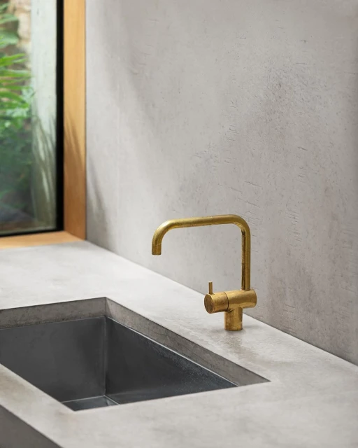 Pat Bates & Associates