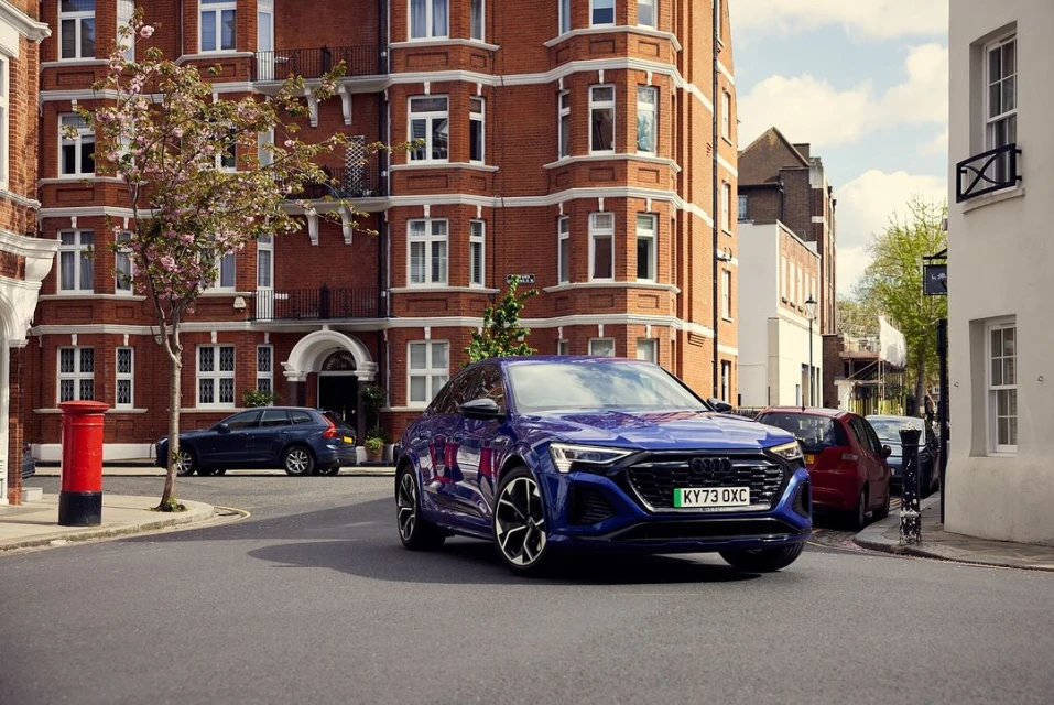 Pat Bates & Associates