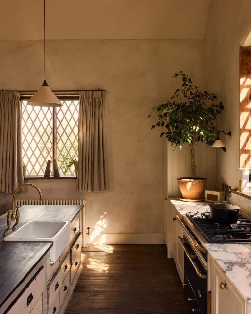 Pat Bates & Associates