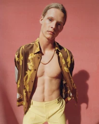 Versace S/S 25 by Zoe Ghertner