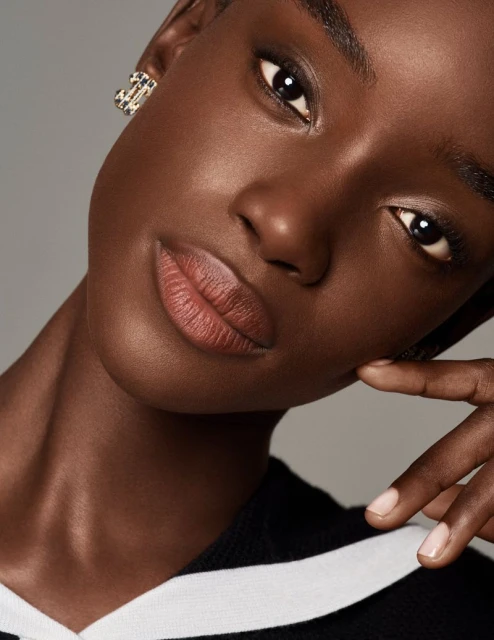 CHANEL Ultra Le Teint