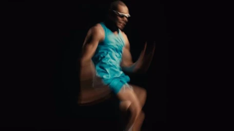 NIKE STRIDE AND SWIFT