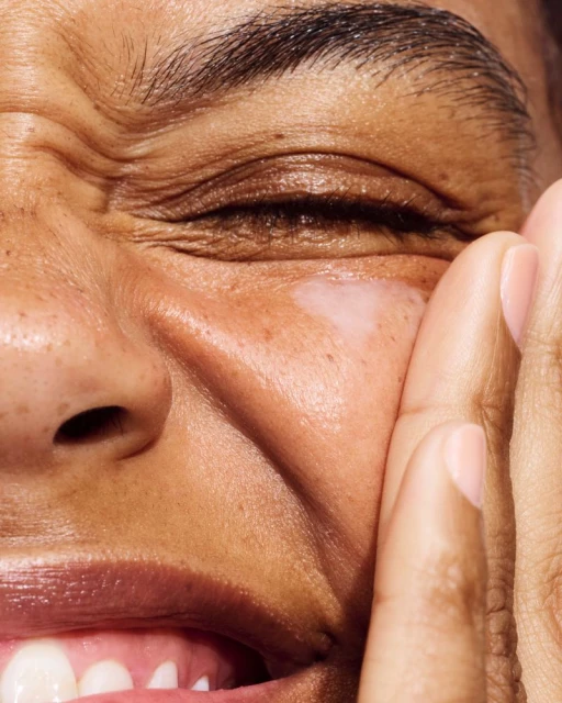 CLINIQUE Moisture Surge Campaign