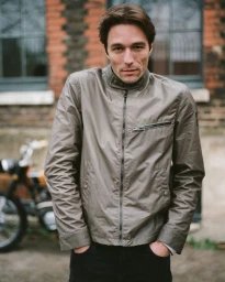 ICONS & NEW ARRIVALS