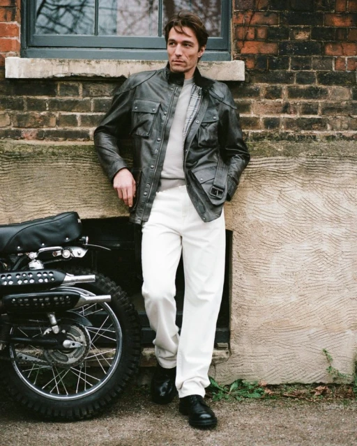 ICONS & NEW ARRIVALS