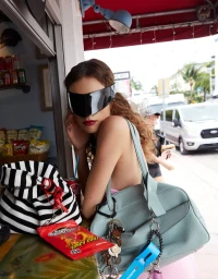 Happy Days. Un souffle d’énergie booste les accessoires pop d’une saison en couleurs