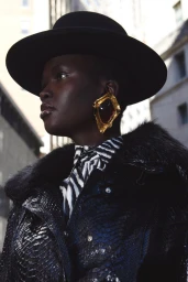 Editorial Wall Street