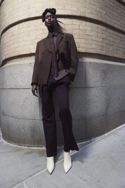 Editorial Wall Street