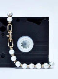 Old Tech vs new Cult