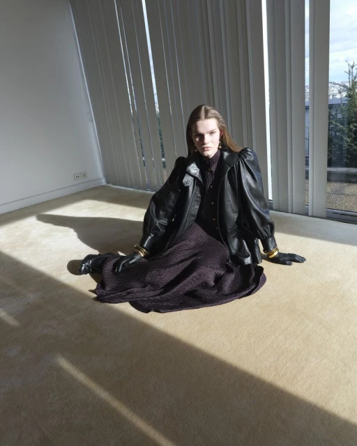 时装的「犀利」与「强势」是怎么一回事？