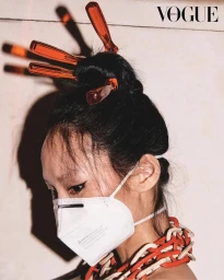 기름과 체인 사이, 이토록 강렬한 꾸뛰르