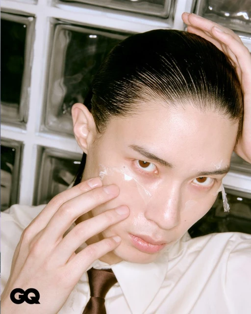 극도의 긴장감만 서린 하루