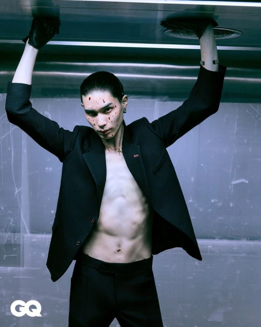 극도의 긴장감만 서린 하루