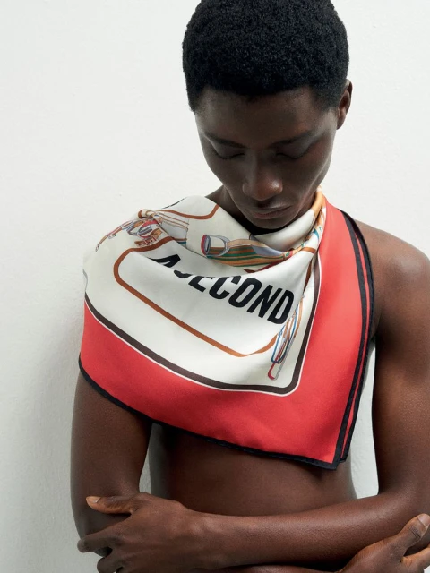 Gucci, the Rinascimento of Silk