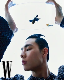 어둠과 날카로움의 경계에 선 2025 S/S 맨즈 키룩