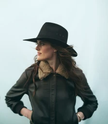 Ellie Cole's Nee Era