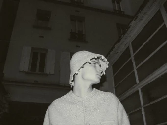 The Symmetry Issue, coverstory