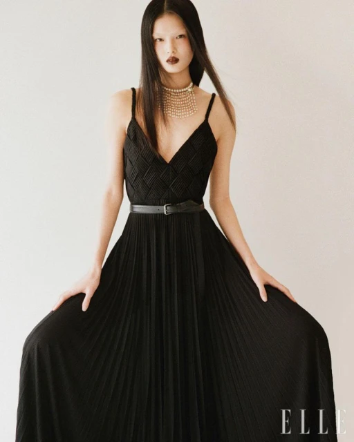 한낮에 벌어진 기묘한 이야기.