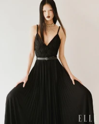 한낮에 벌어진 기묘한 이야기.