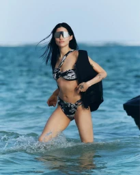 HBO’s The White Lotus H&M