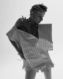 Premierowo na Vogue.pl: Kolekcja „Pigmalion” Krystiana Szymczaka inspirowana mitologią