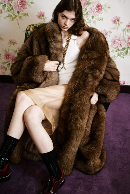 N21 Pre-Fall 2025 Lookbook