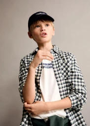 The world at their feet - Collection