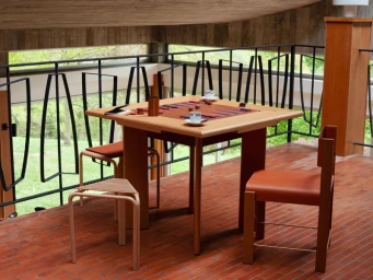 Le Monde d'Hermes 87 by Nigel Shafran