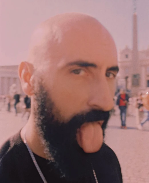 Oh My God! The Pope's Tailor