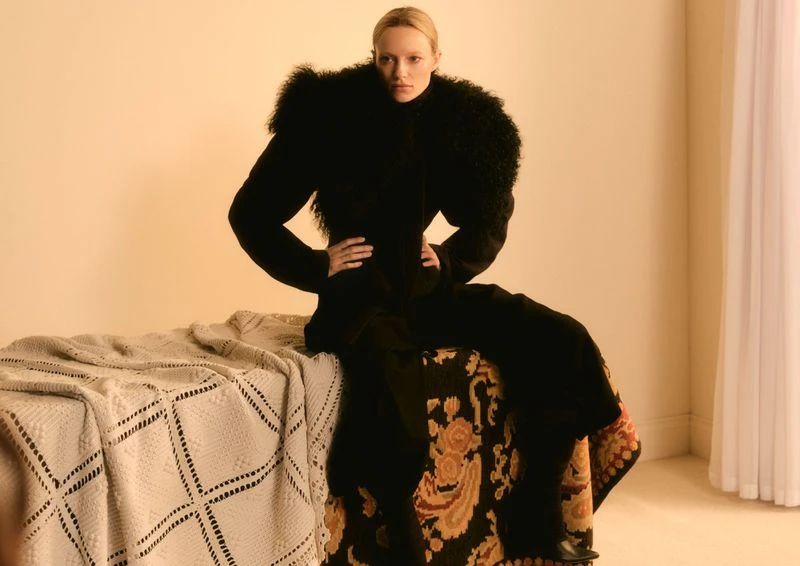 W 25’ CAPSULE COLLECTION “ECHO”