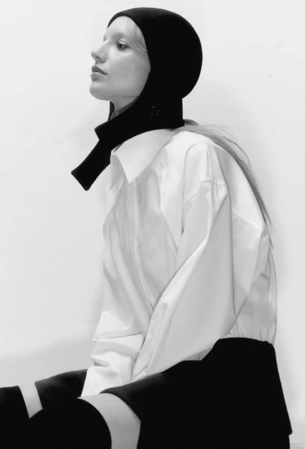 W 25’ CAPSULE COLLECTION “ECHO”