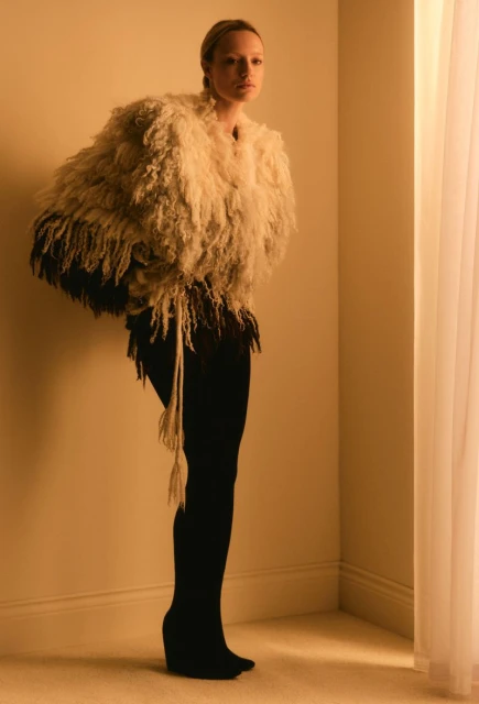 W 25’ CAPSULE COLLECTION “ECHO”