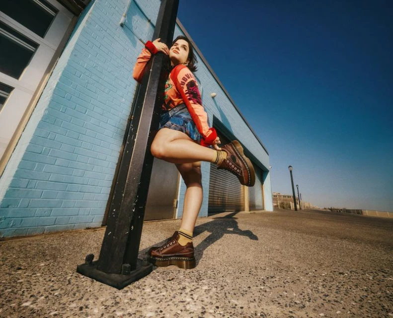 Dr. Martens Buzz Collection