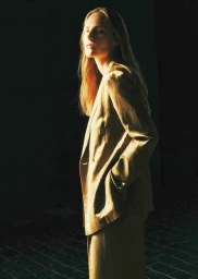 Iris Von Arnim Resort 2025