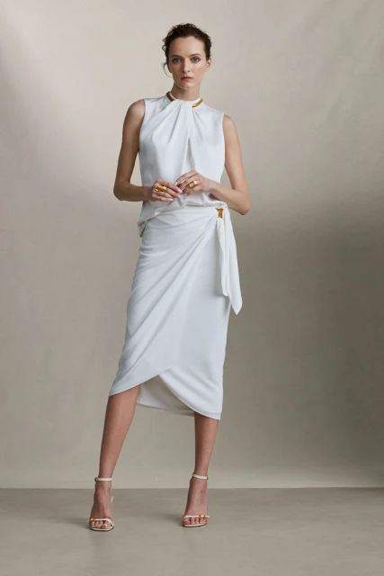 Donna Karen Spring 2025 Ready to Wear