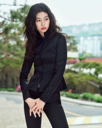 Hoyeon Rules The World