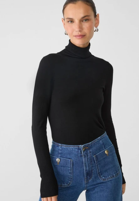 Stradivarius PreFall 2024 Lookbook