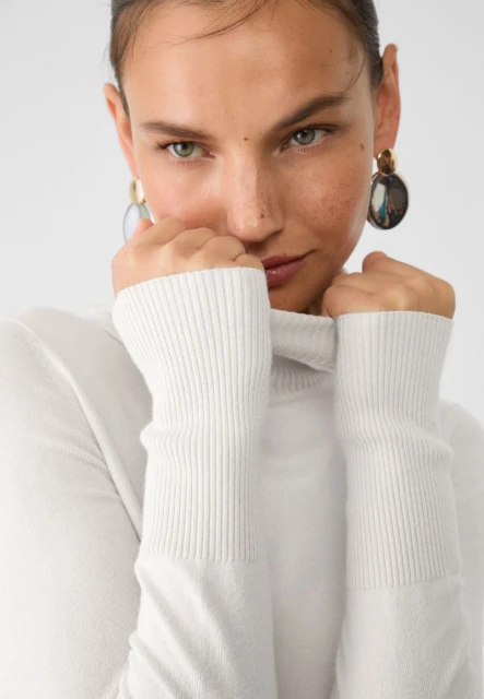 Stradivarius PreFall 2024 Lookbook