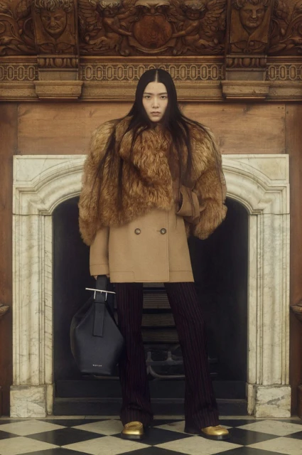 Alexander McQueen Resort 2025 Lookbook