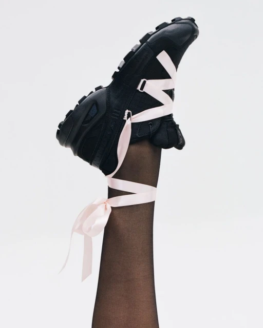 Sandy Liang X Salomon