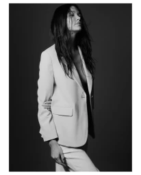 Studio Portraits with Denisa Ciocoiu