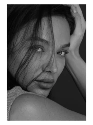 Studio Portraits with Denisa Ciocoiu