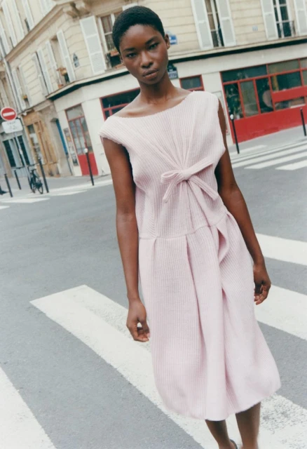 Knots Exercice de style