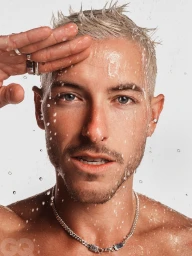 How Taz Skylar stays in One Piece