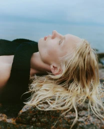 Pleasure & Leasure Issue 22