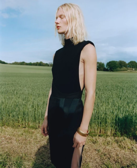 Pleasure & Leasure Issue 22