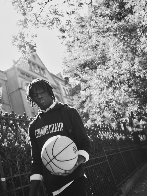 G.H.BASS x Reigning Champ