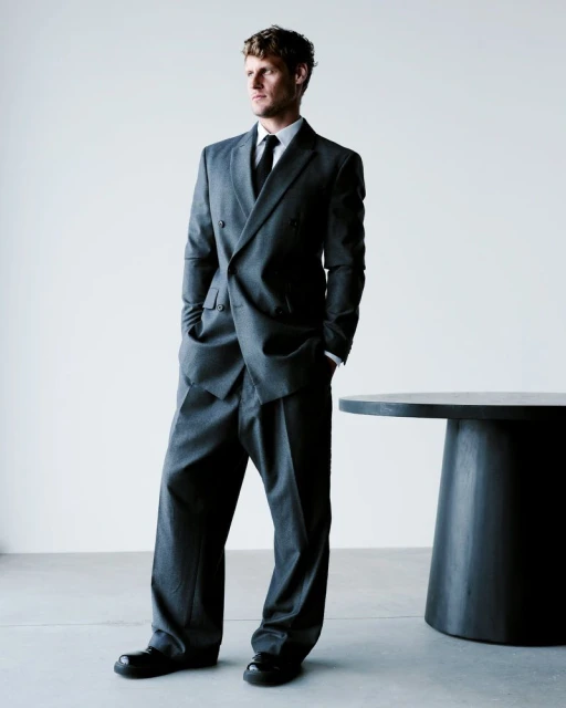 ВНУТРИ КАДРА