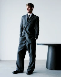 ВНУТРИ КАДРА